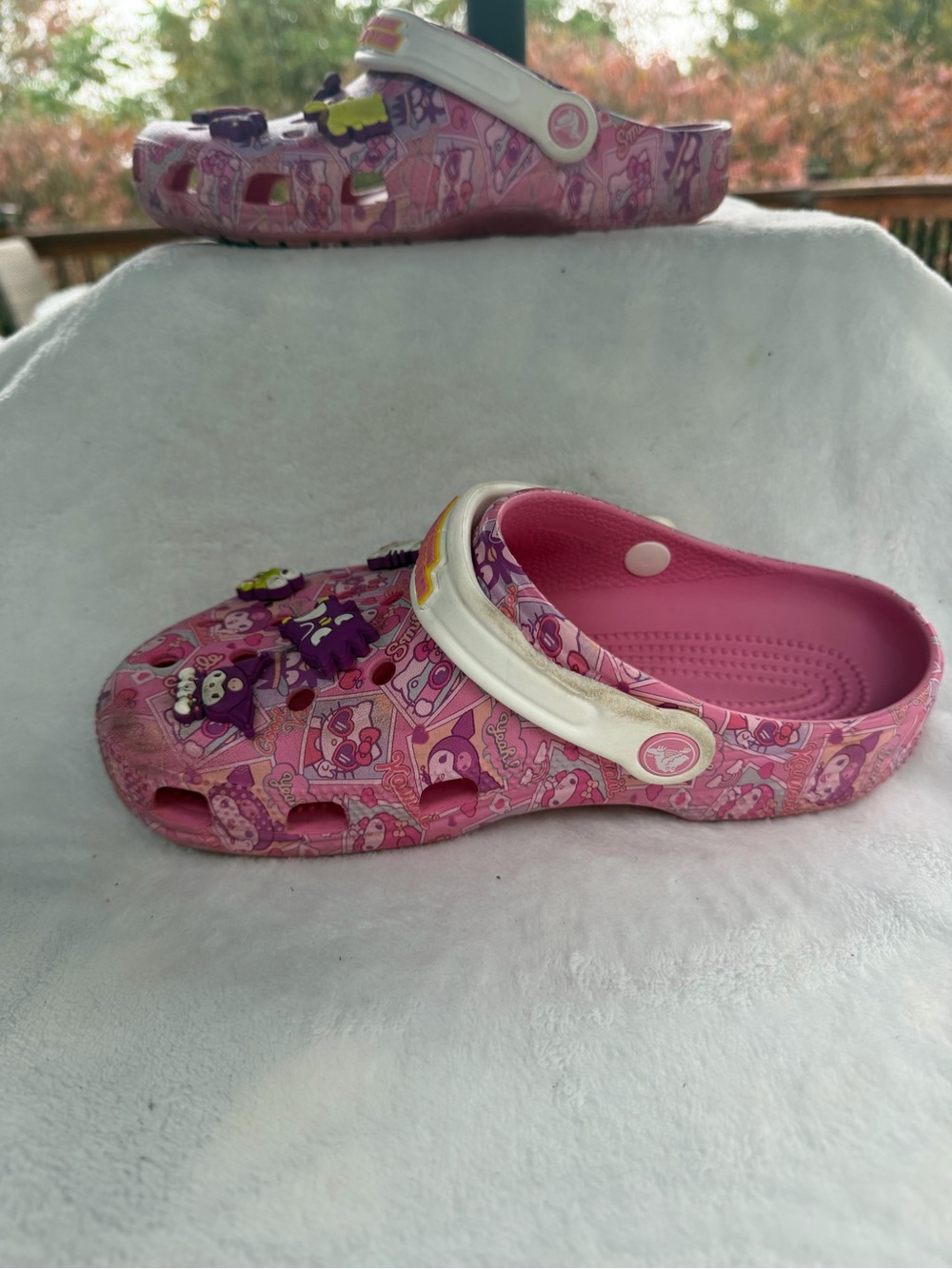 Crocs Hello Kitty and Friends Classic Clogs Pink Womens Size 9 With Jibbitz - Picture 3 of 6